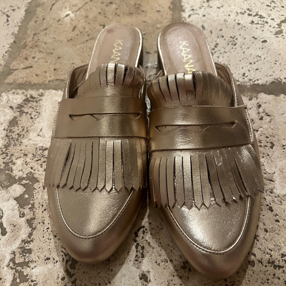 Kaanas Metallic Fringe Mules